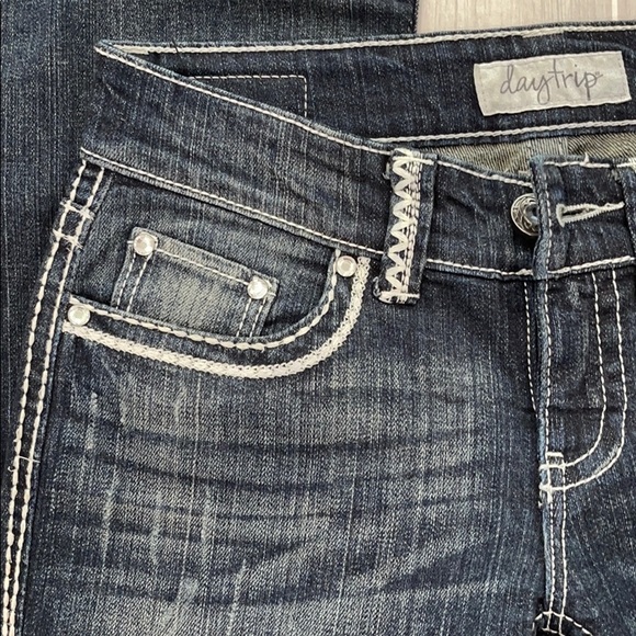 Buckle Daytrip Jeans - Picture 3 of 6